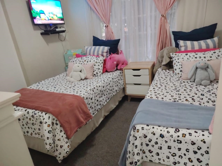 3 Bedroom Property for Sale in Geelhoutpark North West